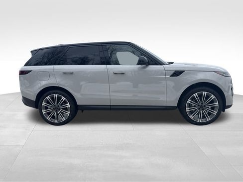 New 2026 Land Rover Range Rover Sport SE image 5