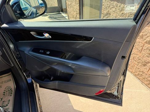 Used 2019 Kia Sorento S image 30