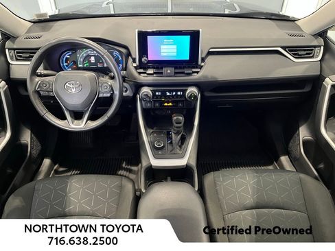 Used 2024 Toyota RAV4 XLE image 17