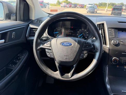 Used 2019 Ford Edge SE FWD image 11