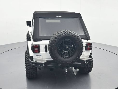 Used 2023 Jeep Wrangler Unlimited Sahara w/ Cold Weather Group AWD/4WD image 34