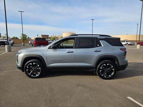 Used 2025 Chevrolet Equinox RS AWD/4WD image 2