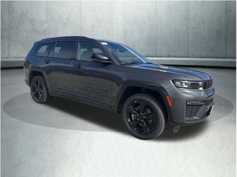New 2026 Jeep Grand Cherokee L Limited w/ Limited Altitude Package AWD/4WD image 7
