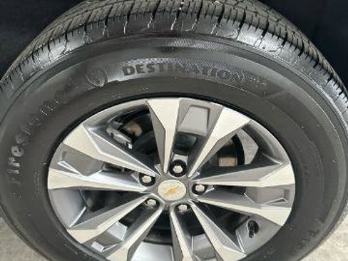 Used 2025 Chevrolet Equinox LT FWD image 13