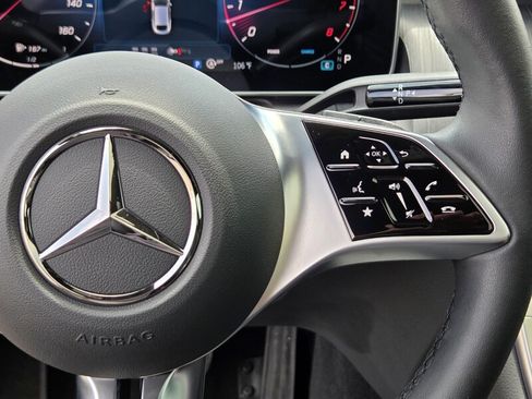 Certified 2025 Mercedes-Benz GLC 300 4MATIC image 27
