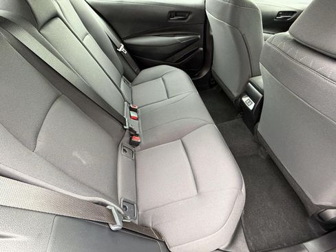 Certified 2025 Toyota Corolla LE FWD image 33