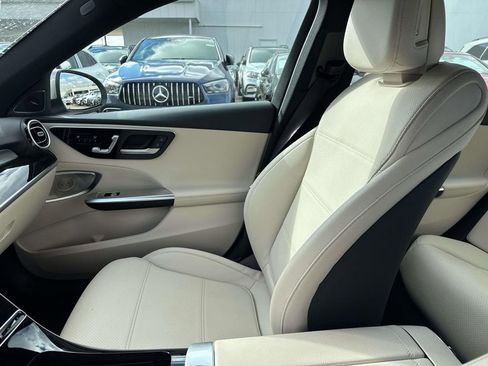 Used 2024 Mercedes-Benz C 300 Sedan image 16