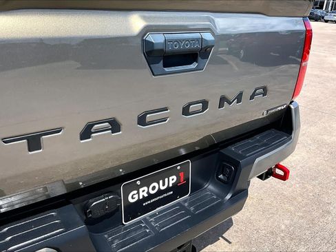 Certified 2024 Toyota Tacoma TRD Off-Road AWD/4WD image 30