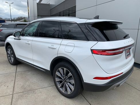 Used 2022 Lincoln Corsair Reserve w/ Equipment Group 201A image 3