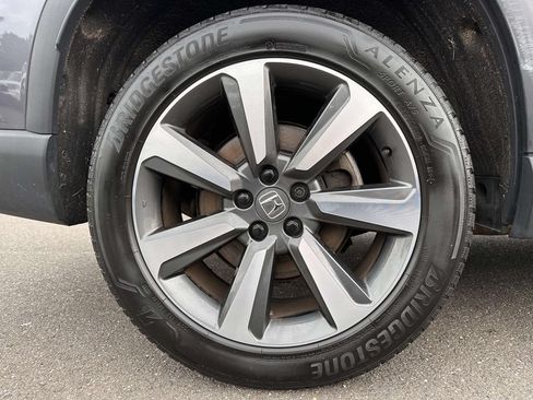 Used 2024 Honda Pilot Elite image 6