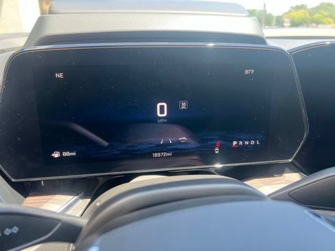 Used 2025 Chevrolet Tahoe Premier RWD image 21