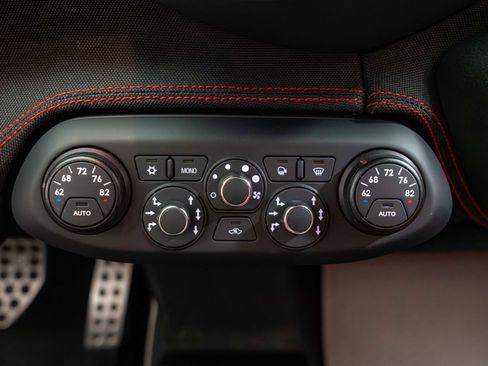 Certified 2015 Ferrari 458 Speciale Coupe image 39