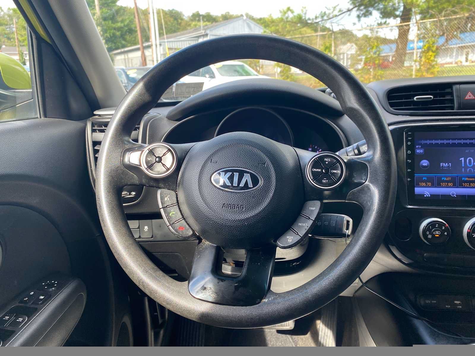 Used 2016 Kia Soul + FWD image 16