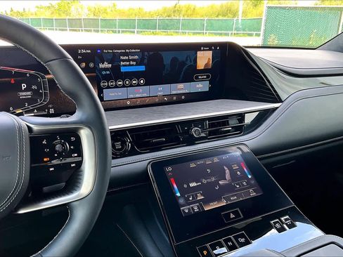 Used 2025 INFINITI QX80 Autograph w/ Autograph Exterior Package image 7