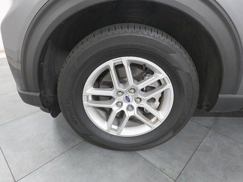 Used 2025 Ford Explorer Active image 28