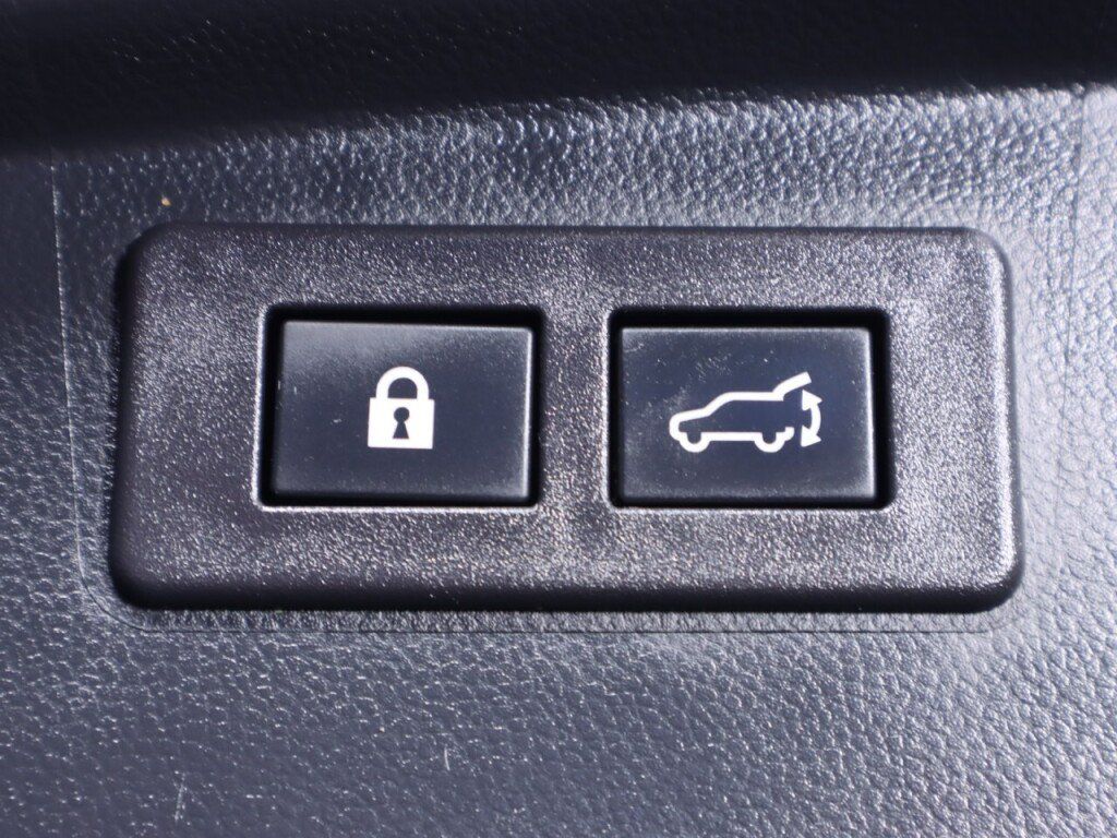 Used 2021 Subaru Outback Limited XT AWD/4WD image 38