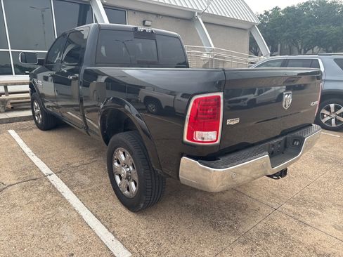 Used 2018 RAM 2500 Laramie w/ Convenience Group AWD/4WD image 5