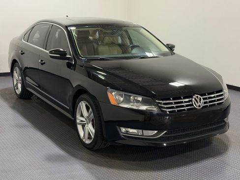 Used 2013 Volkswagen Passat TDI SEL Premium FWD image 4