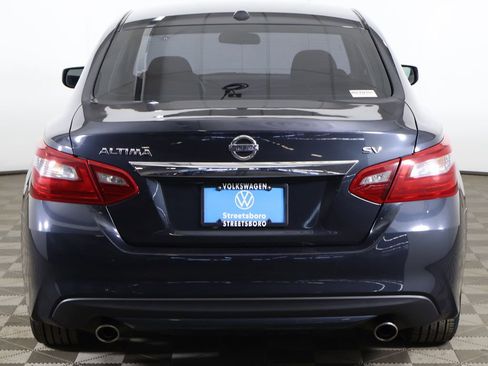Used 2018 Nissan Altima 2.5 SV FWD image 8