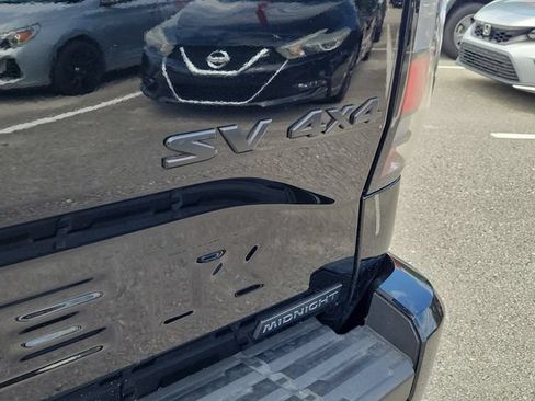 Certified 2023 Nissan Frontier SV w/ Midnight Edition Package AWD/4WD image 8