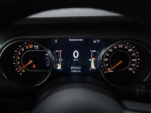 Used 2018 Jeep Wrangler Unlimited Sport S image 24