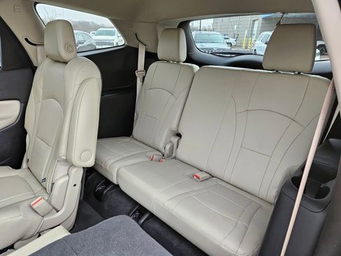 Used 2018 Buick Enclave Premium image 27