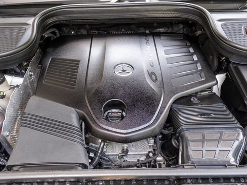 Used 2023 Mercedes-Benz GLS 450 4MATIC w/ AMG Line Exterior image 37