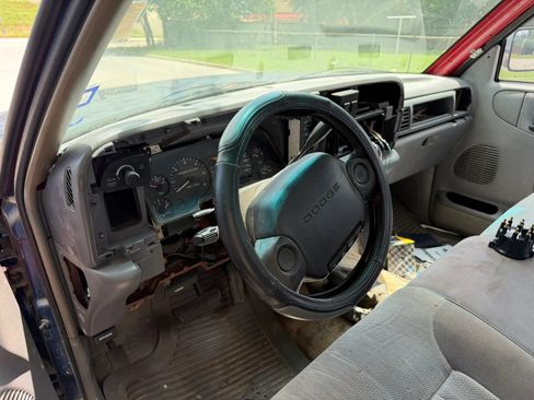 Used 1994 Dodge Ram 1500 Truck 4x4 Regular Cab image 3
