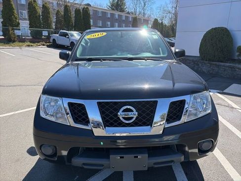 Used 2019 Nissan Frontier SV AWD/4WD image 2