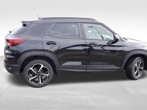 Used 2021 Chevrolet TrailBlazer RS w/ Sun and Liftgate Package image 5