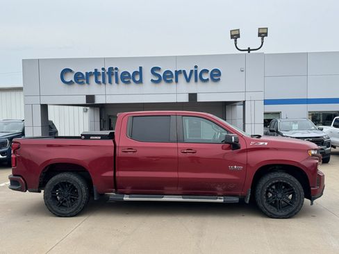 Used 2020 Chevrolet Silverado 1500 RST w/ Texas Edition AWD/4WD image 2