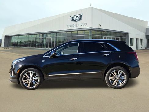 Certified 2025 Cadillac XT5 Premium Luxury image 3