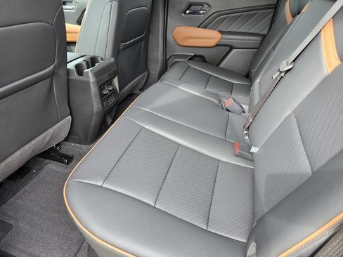 New 2026 GMC Canyon AT4 w/ AT4 Premium Package AWD/4WD image 19