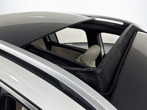 New 2026 Mercedes-Benz GLB 250 image 21