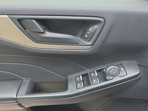 Used 2022 Ford Escape S AWD/4WD image 19