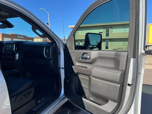 Used 2022 Chevrolet Silverado 2500 LTZ w/ LTZ Plus Package AWD/4WD image 37