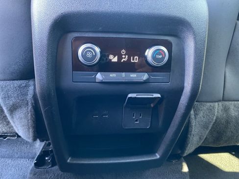 Used 2024 GMC Acadia Elevation FWD image 32