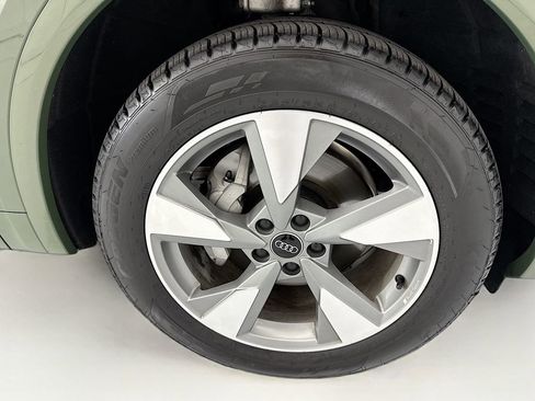 Used 2024 Audi Q5 2.0T Premium Plus AWD/4WD image 31