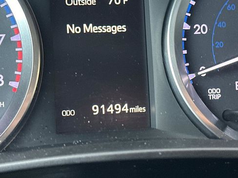 Used 2018 Toyota Highlander LE image 29