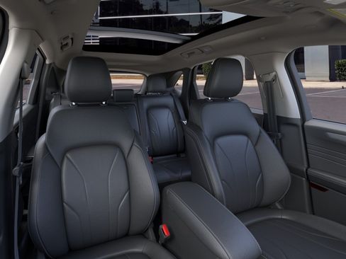 New 2025 Ford Escape SE w/ PHEV Premium Package FWD image 10