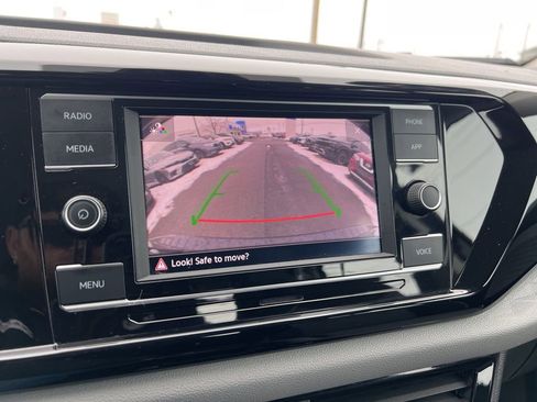 Used 2024 Volkswagen Taos S image 13