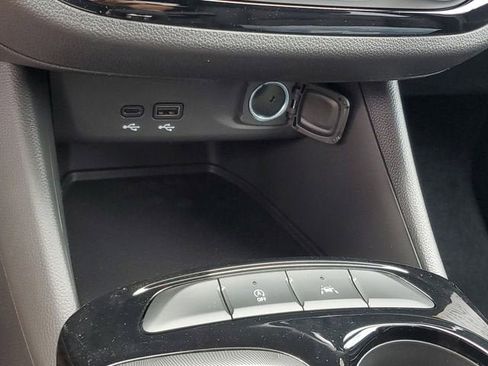 New 2026 Buick Envista Sport Touring w/ Convenience I Package FWD image 23