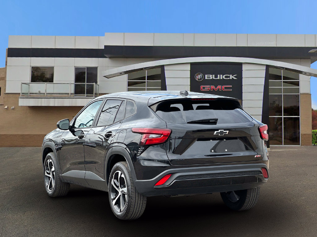 Used 2024 Chevrolet Trax RS FWD image 4