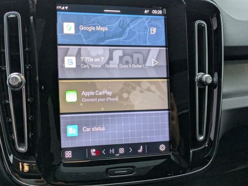 Certified 2023 Volvo XC40 Recharge Plus image 17