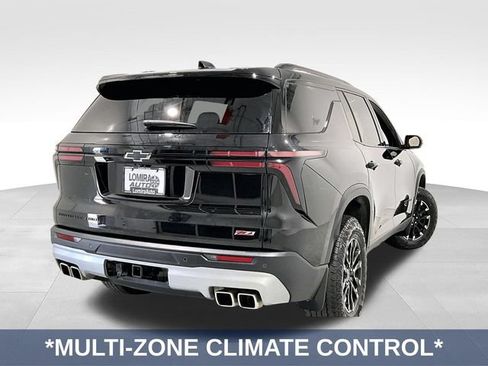 Used 2024 Chevrolet Traverse Z71 AWD/4WD image 7
