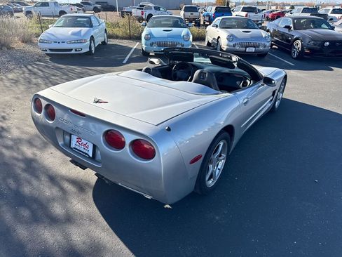 Used 2004 Chevrolet Corvette Convertible w/ Preferred Equipment Group RWD image 71