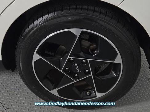 Used 2023 Kia Soul EX FWD image 10