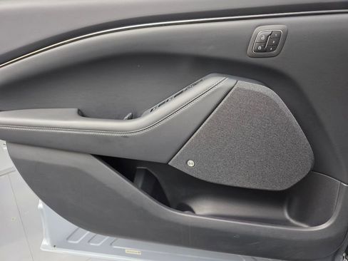 Used 2024 Ford Mustang Mach-E Premium image 27