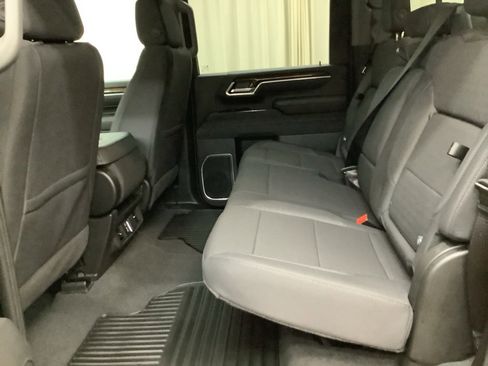 New 2026 GMC Sierra 2500 SLE w/ Preferred Package image 29