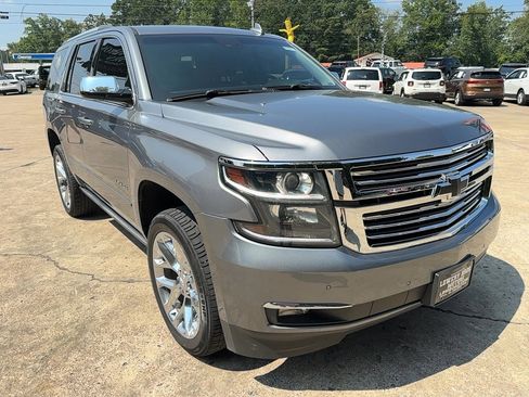 Used 2018 Chevrolet Tahoe Premier image 3